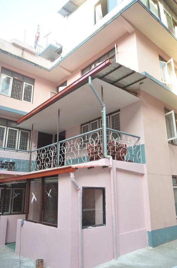 Mitra Garden Inn Catmandu Exterior foto