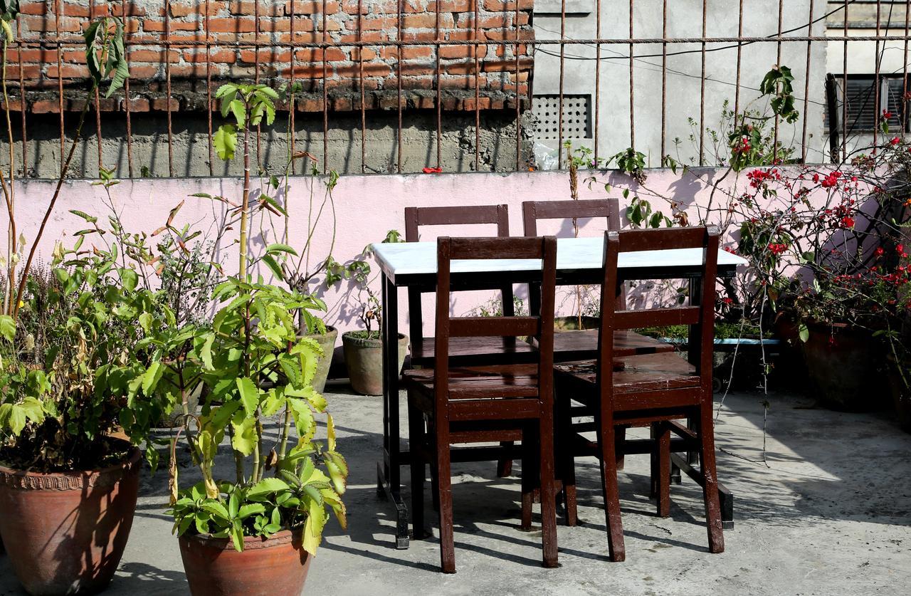 Mitra Garden Inn Catmandu Exterior foto