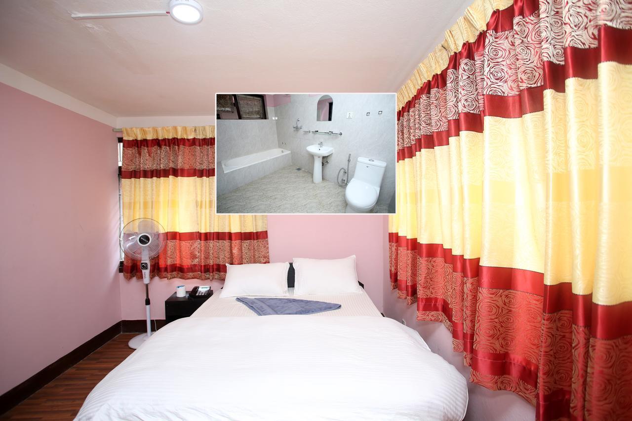 Mitra Garden Inn Catmandu Exterior foto